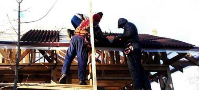 Как правильно крыть крышу ондулином своими руками, смотрите на фото и видео