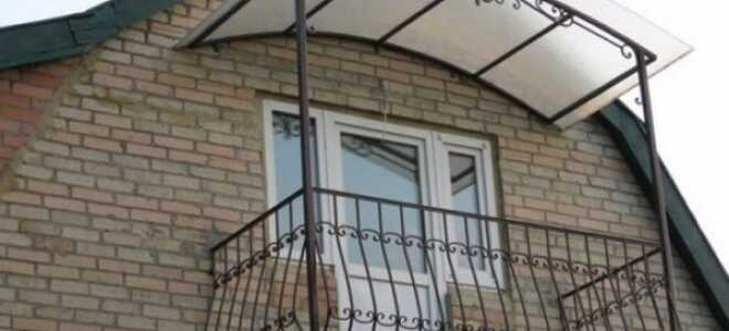 Навес над балконом: особенности и методы установки