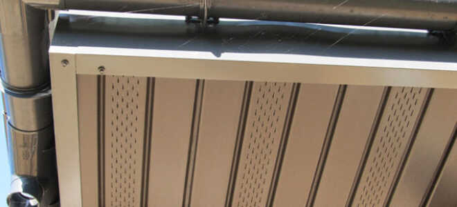 Металлические софиты для подшивки кровли, монтаж, какие лучше из металла, размеры стального софита с перфорацией